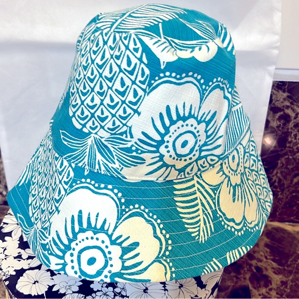 TRINA TURK~PINEAPPLE GARDEN-TALL CRUSHER BUCKET HAT-O/S-NWT